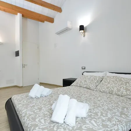 Апартаменты Izzhome Atmosphera Пула